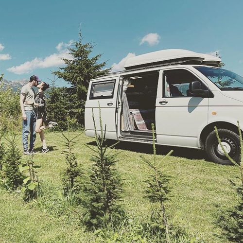 Instagram - Karavan ZA